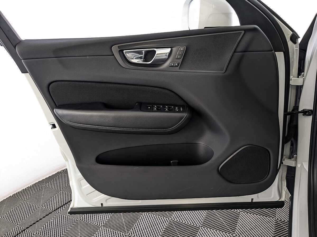 Volvo XC60 2019 года с пробегом. Фото: #18