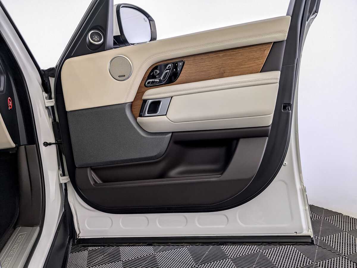 Land Rover Range Rover 2018 года с пробегом. Фото: #22