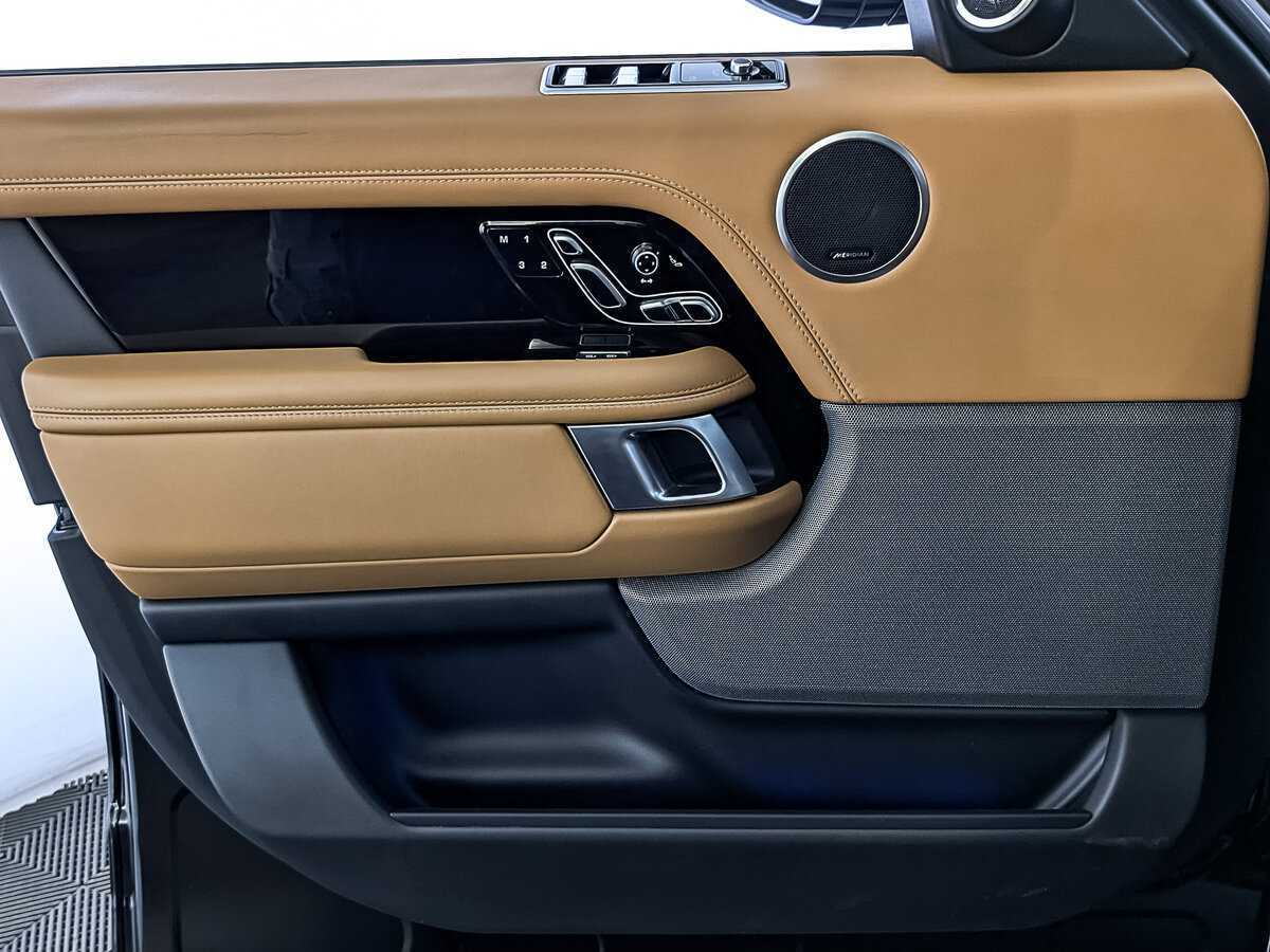 Land Rover Range Rover 2021 года с пробегом. Фото: #18