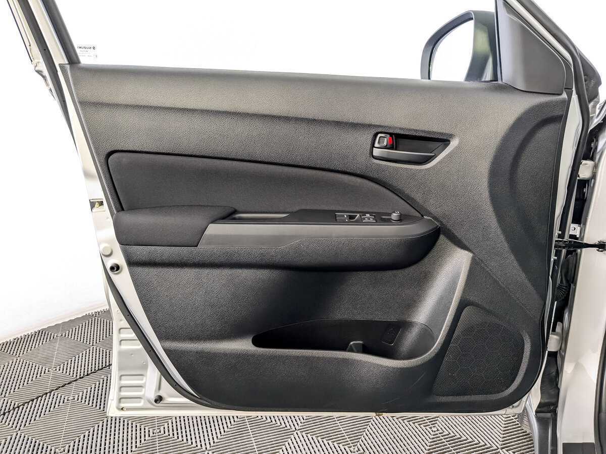 Suzuki Vitara 2021 года с пробегом. Фото: #18