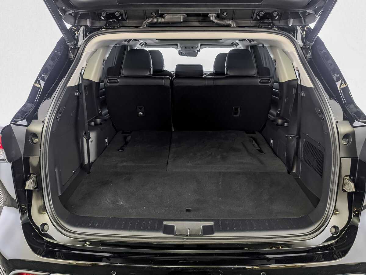 Toyota Highlander 2021 года с пробегом. Фото: #9