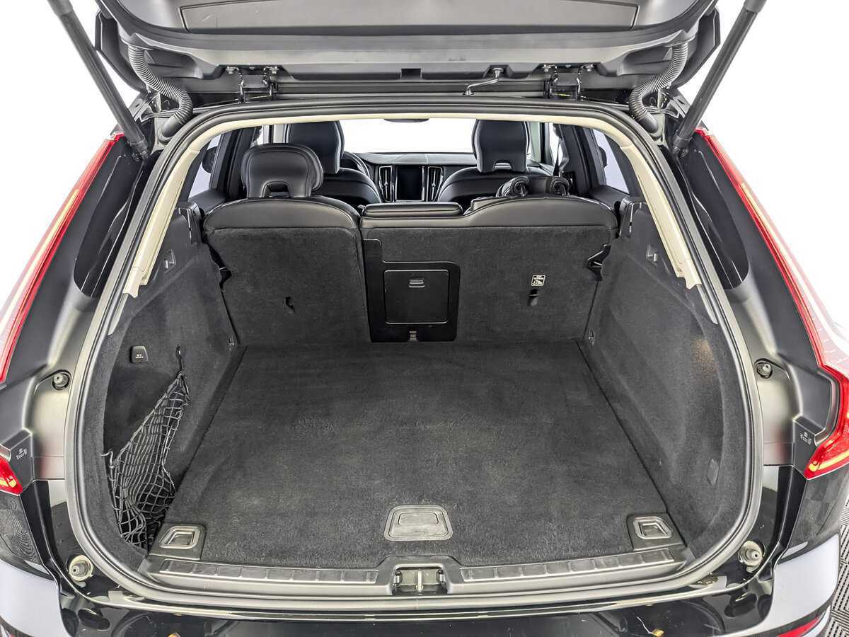 Volvo XC60 2020 года с пробегом. Фото: #9