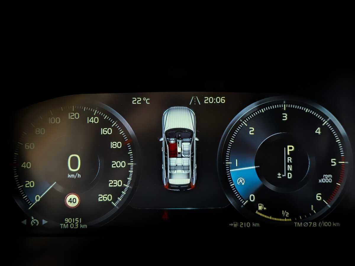 Volvo XC60 2020 года с пробегом. Фото: #12