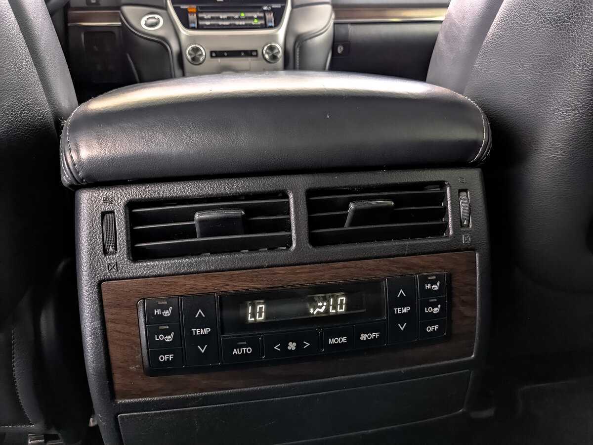 Toyota Land Cruiser 2016 года с пробегом. Фото: #27