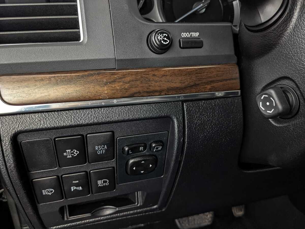 Toyota Land Cruiser 2016 года с пробегом. Фото: #29