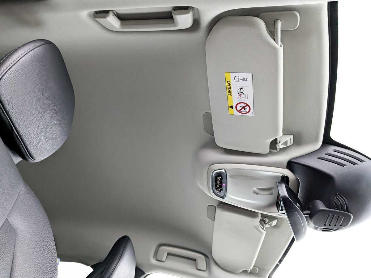 Volvo S90 2021 года с пробегом. Фото: #23