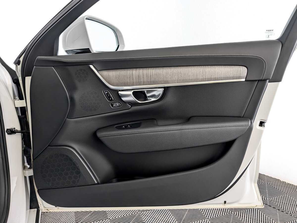 Volvo S90 2021 года с пробегом. Фото: #26