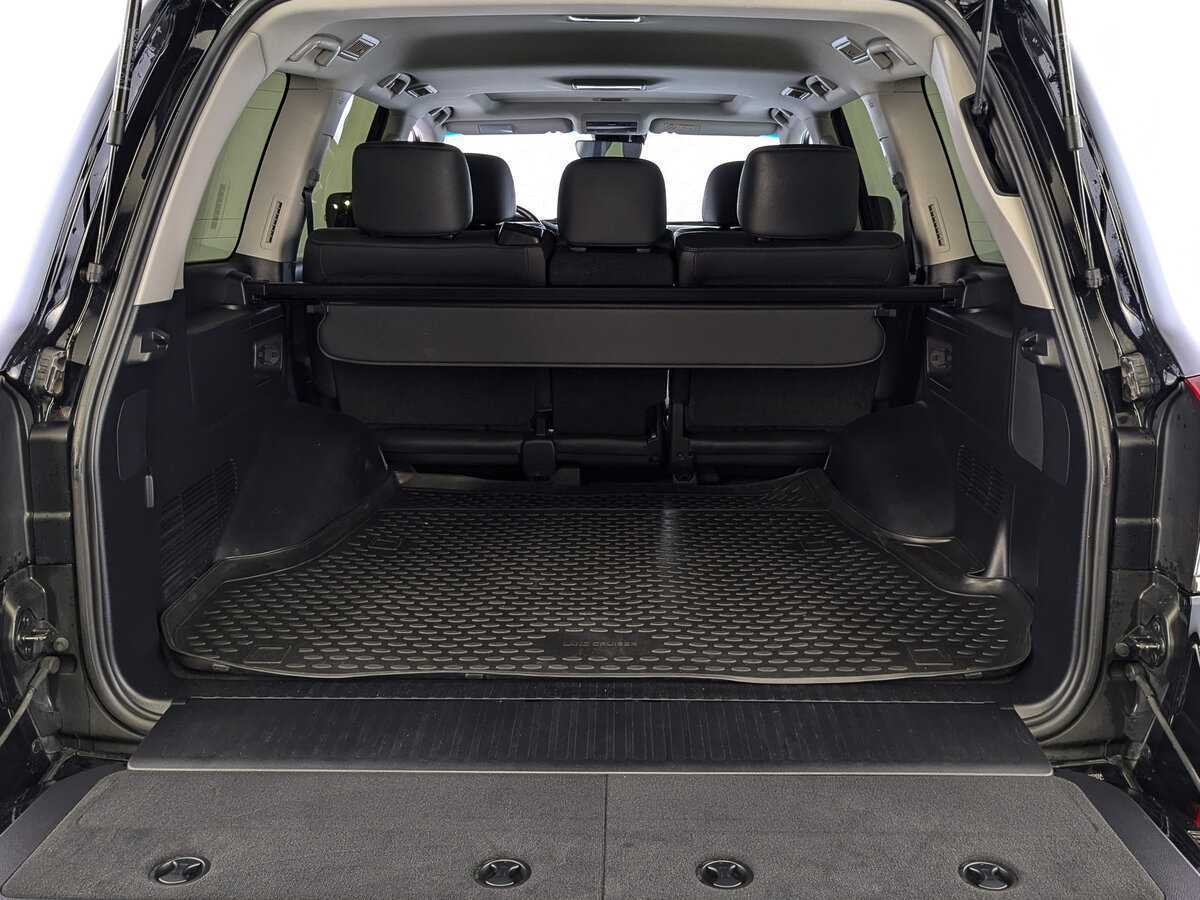 Toyota Land Cruiser 2019 года с пробегом. Фото: #9