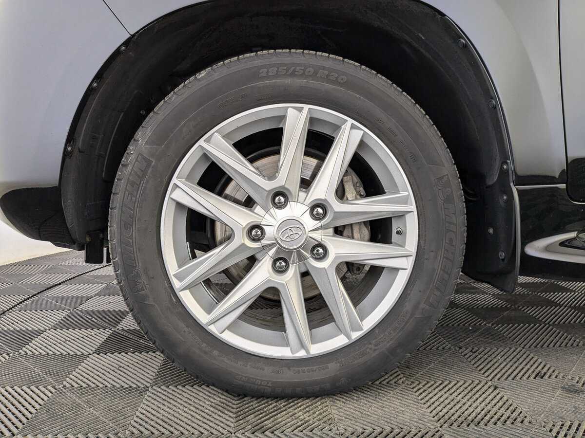 Toyota Land Cruiser 2019 года с пробегом. Фото: #11