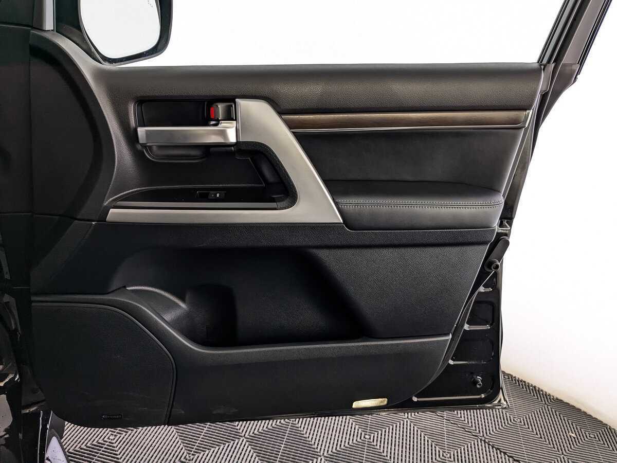 Toyota Land Cruiser 2019 года с пробегом. Фото: #24