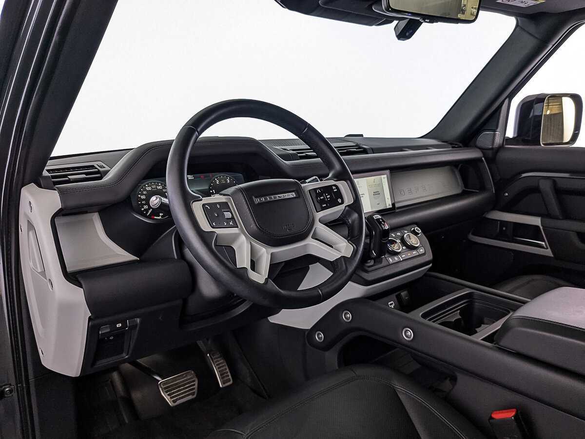 Land Rover Defender 2021 года с пробегом. Фото: #14