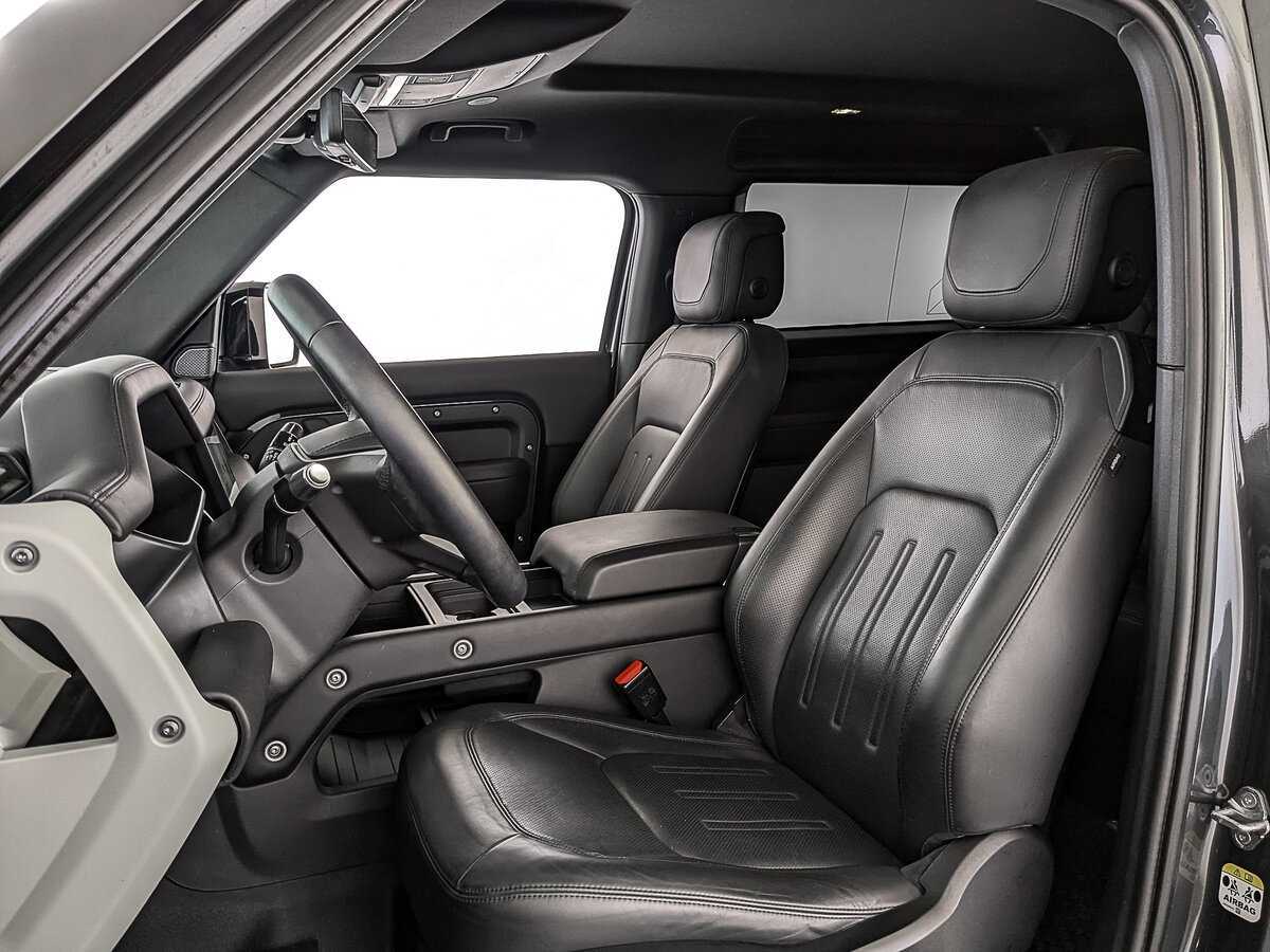 Land Rover Defender 2021 года с пробегом. Фото: #19