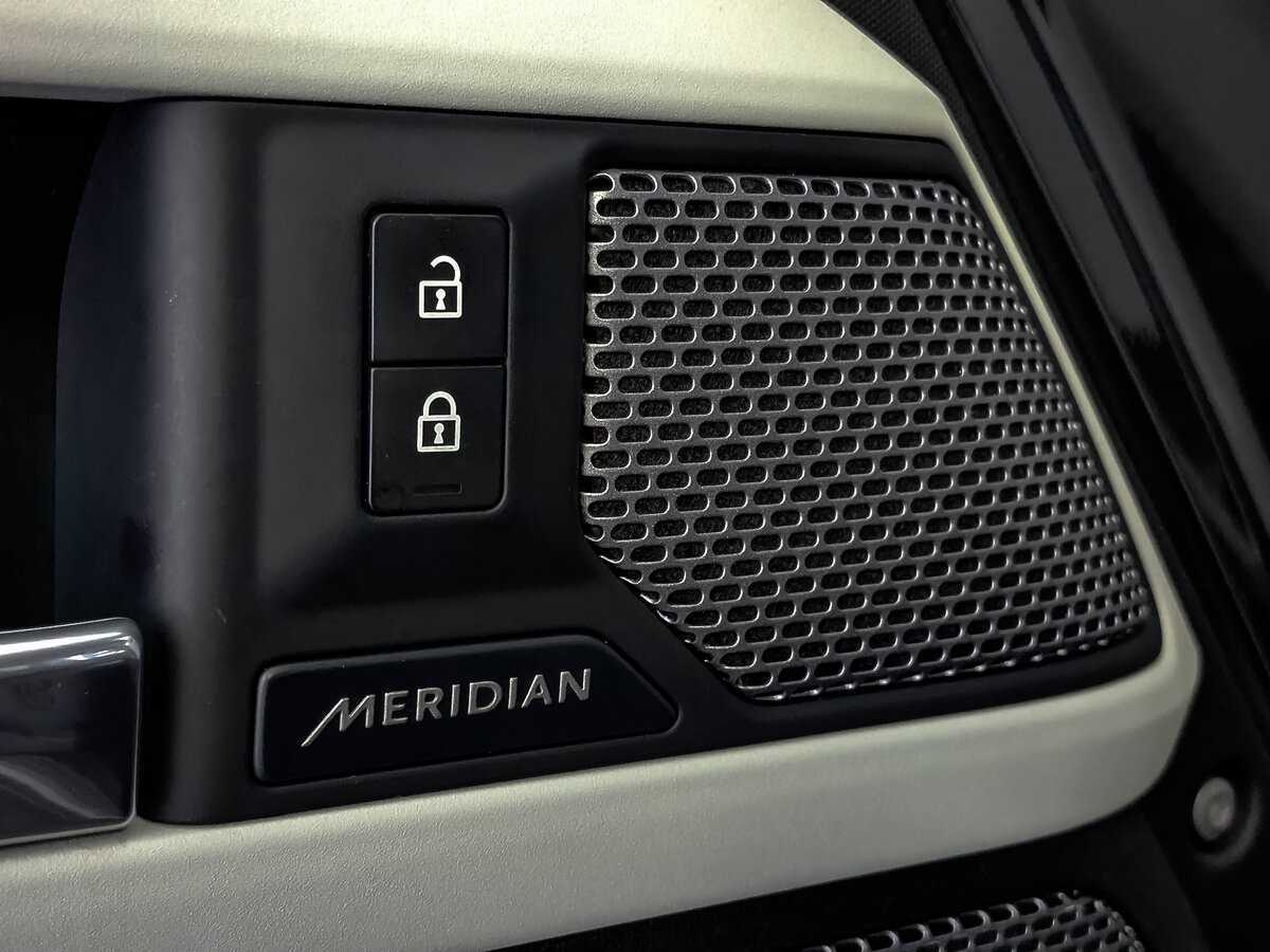 Land Rover Defender 2021 года с пробегом. Фото: #25