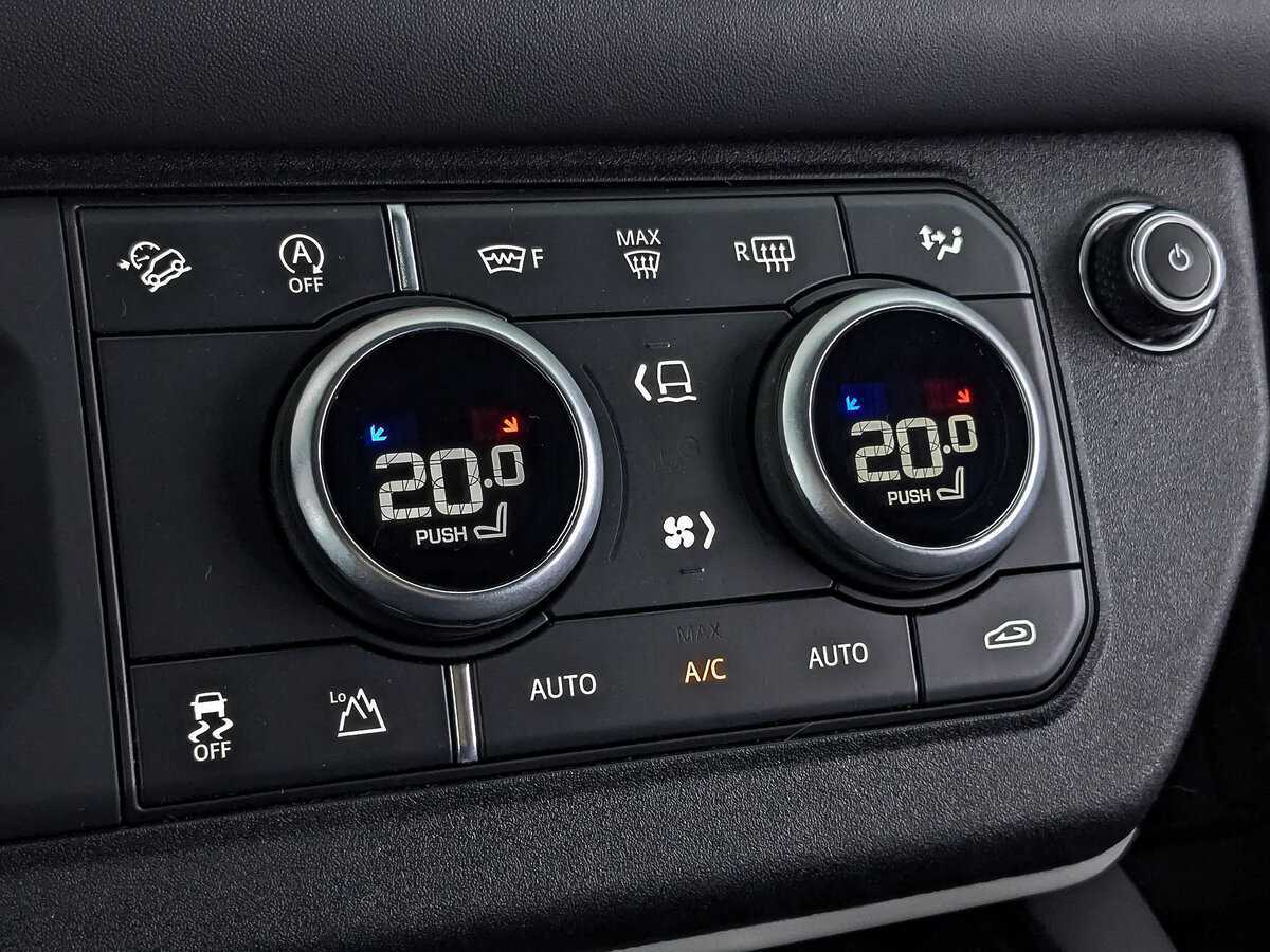 Land Rover Defender 2021 года с пробегом. Фото: #26