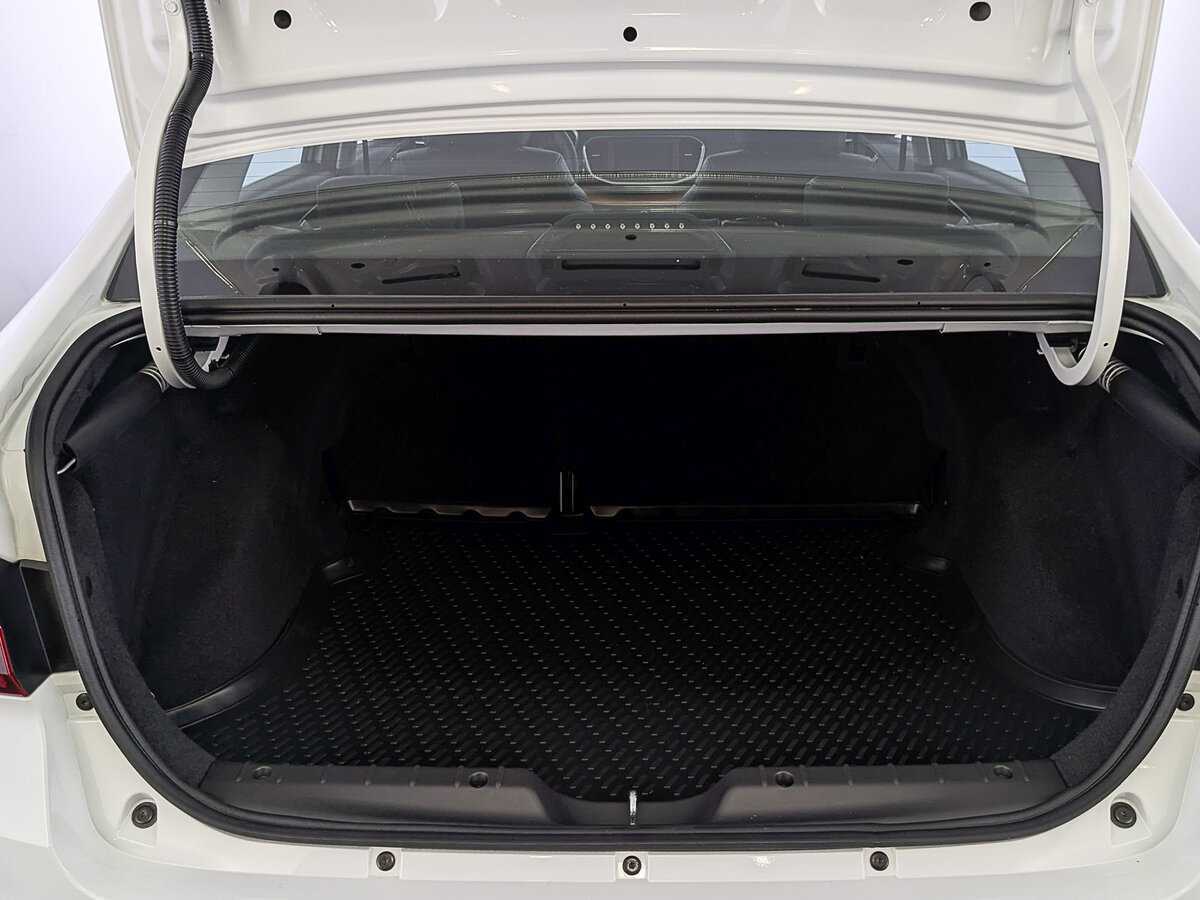 Lada (ВАЗ) Vesta 2024 года с пробегом. Фото: #9