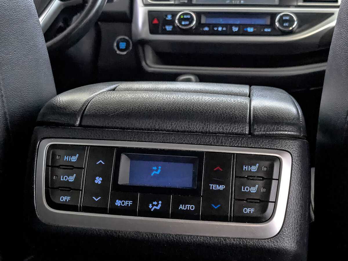 Toyota Highlander 2018 года с пробегом. Фото: #25