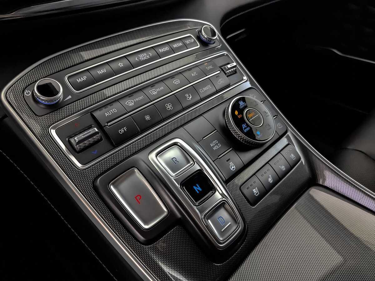 Hyundai Santa Fe 2022 года с пробегом. Фото: #20