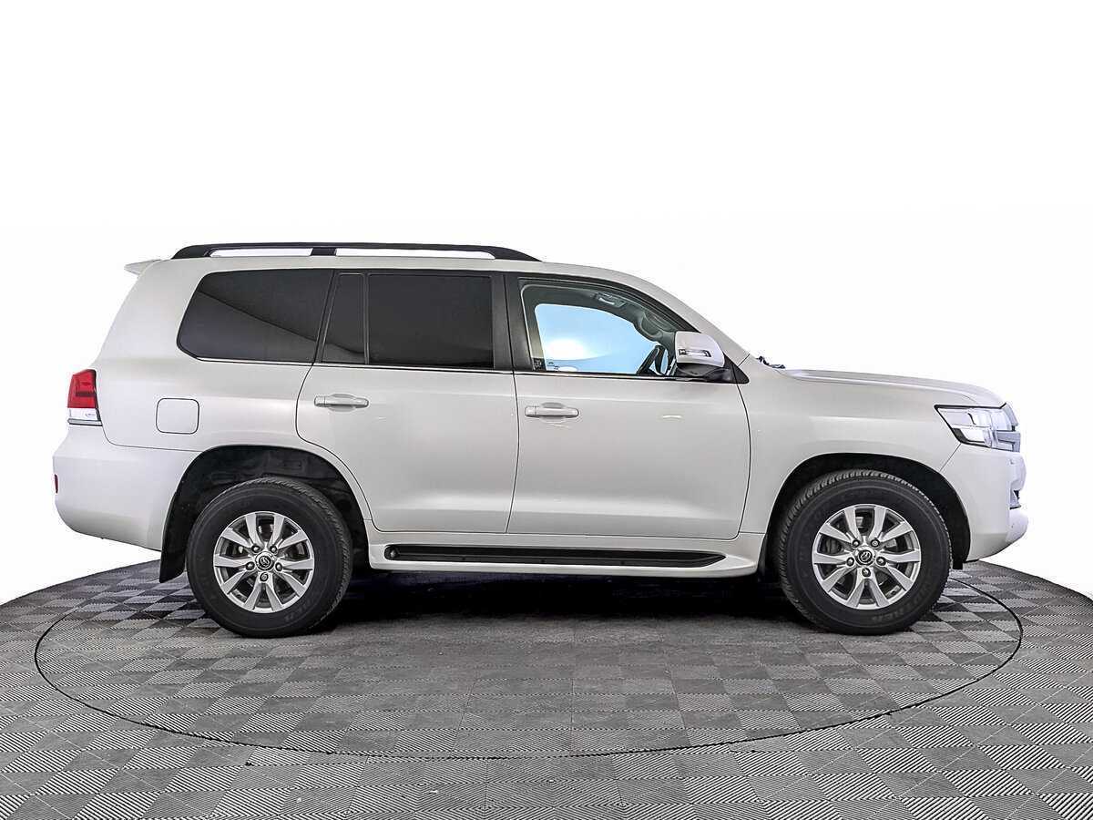 Toyota Land Cruiser 2020 года с пробегом. Фото: #3