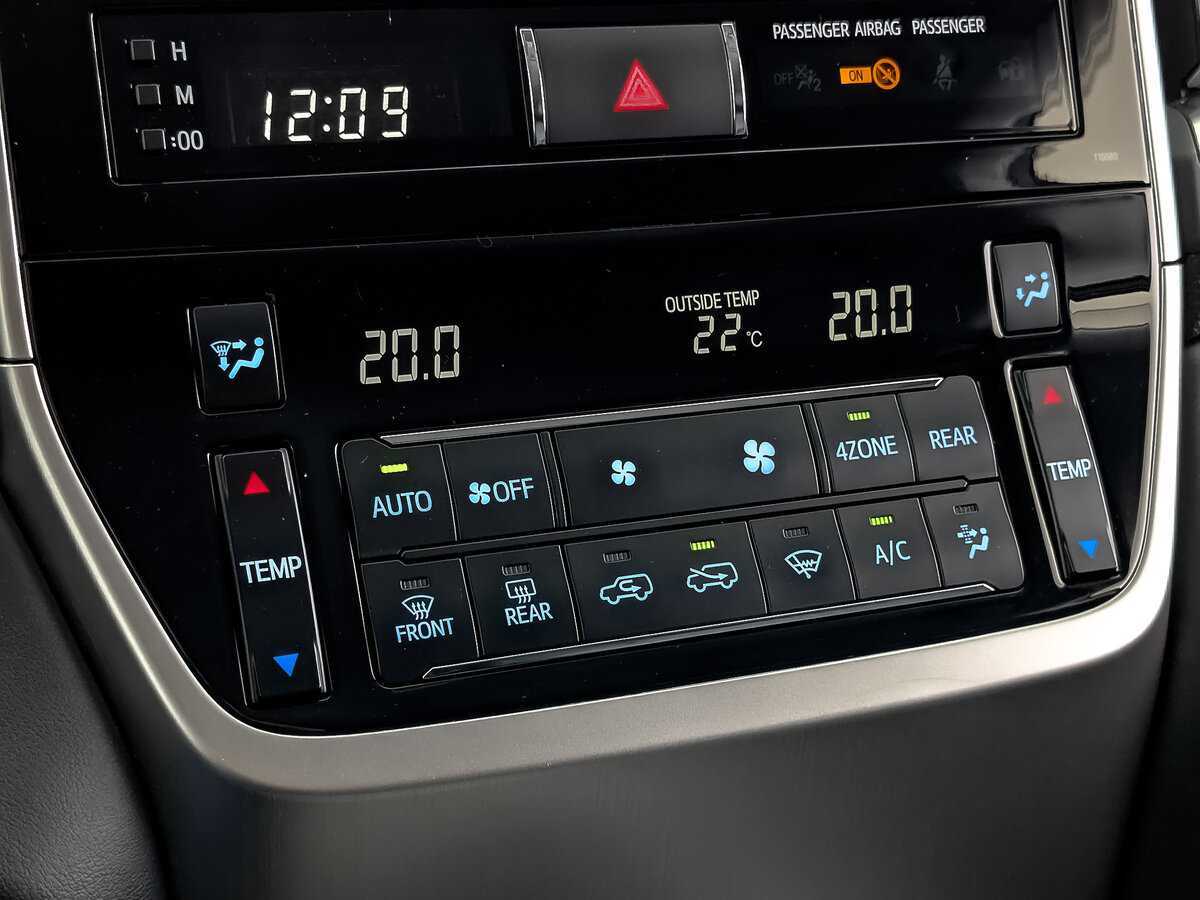 Toyota Land Cruiser 2020 года с пробегом. Фото: #18