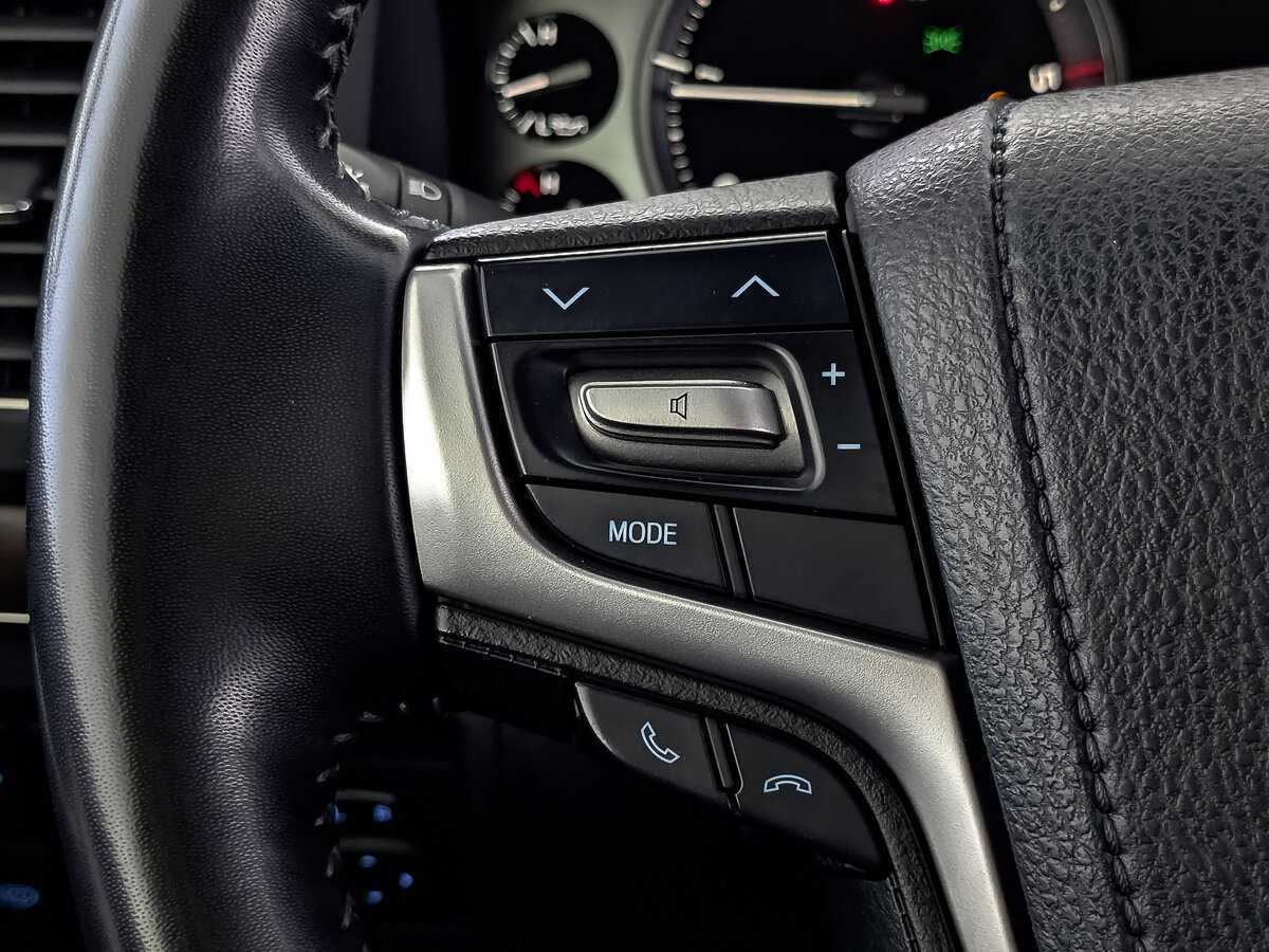 Toyota Land Cruiser 2020 года с пробегом. Фото: #24