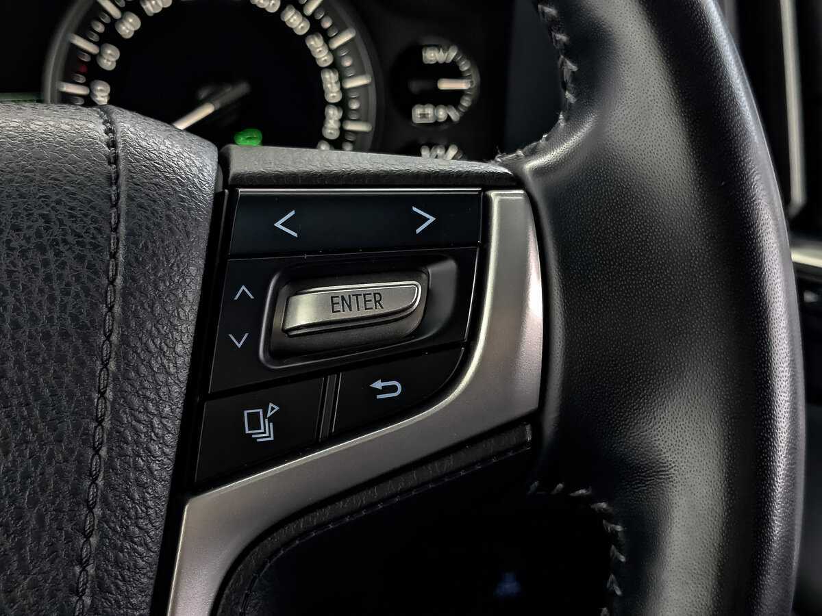 Toyota Land Cruiser 2020 года с пробегом. Фото: #25