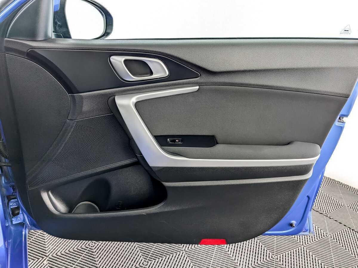 Kia Ceed 2022 года с пробегом. Фото: #22