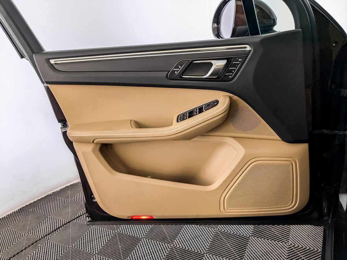 Porsche Macan 2018 года с пробегом. Фото: #17