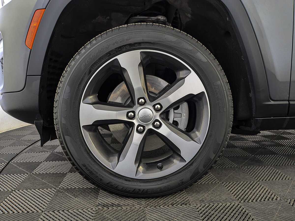 Jeep Grand Cherokee 2023 года с пробегом. Фото: #11