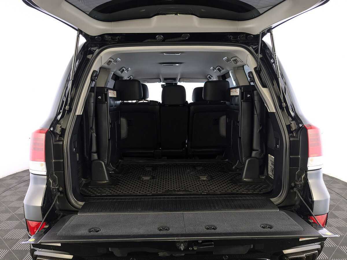 Toyota Land Cruiser 2018 года с пробегом. Фото: #9