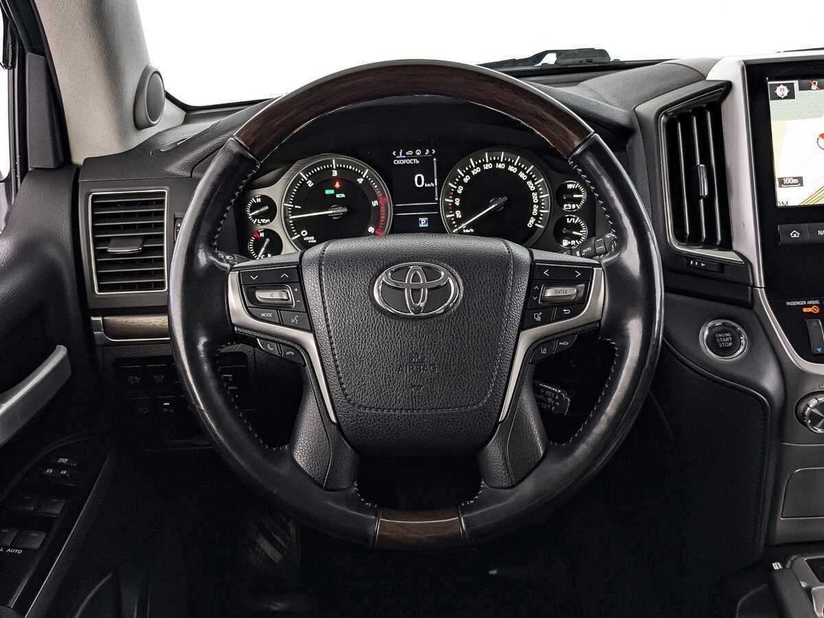 Toyota Land Cruiser 2018 года с пробегом. Фото: #21