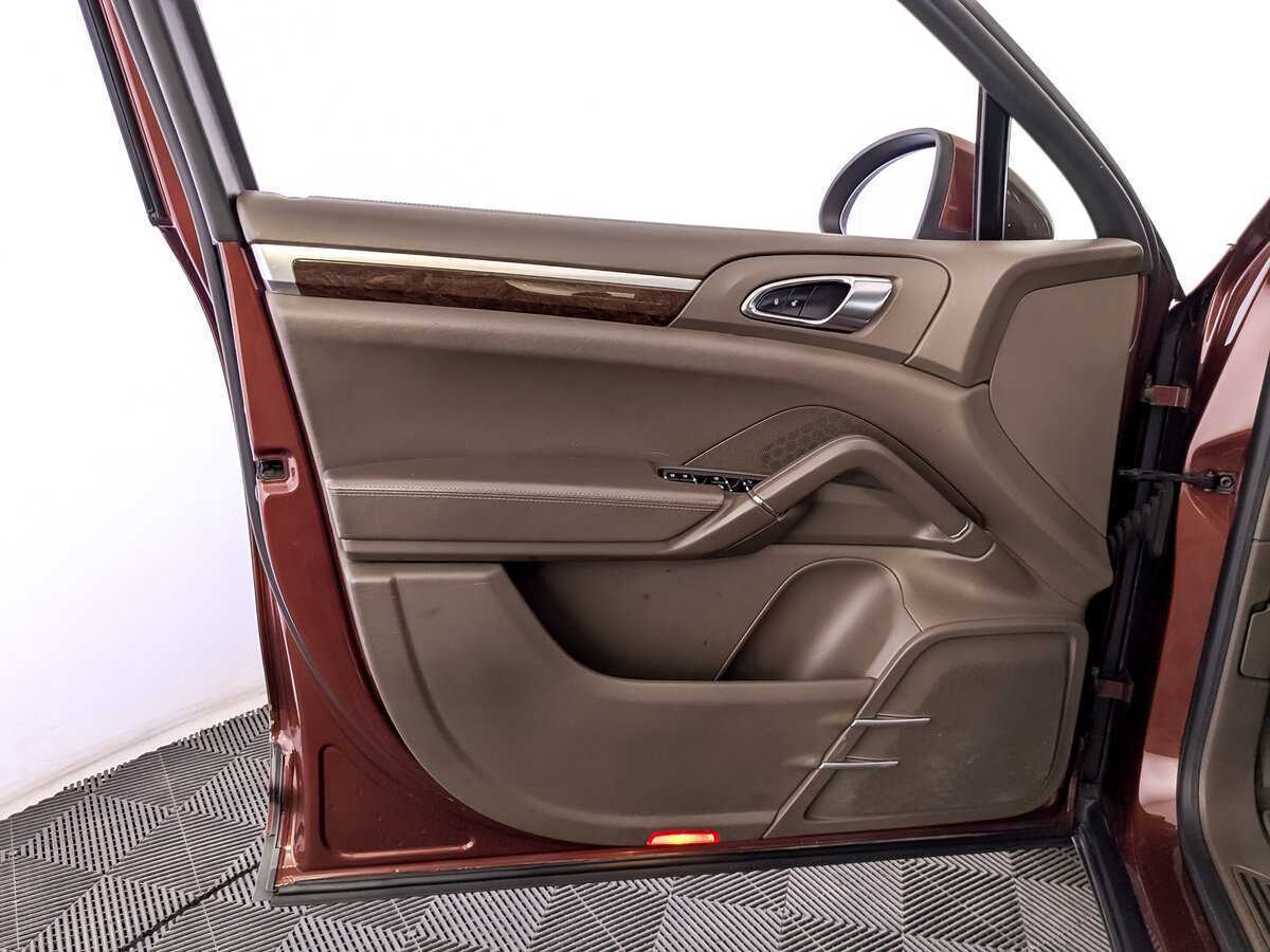 Porsche Cayenne 2013 года с пробегом. Фото: #16