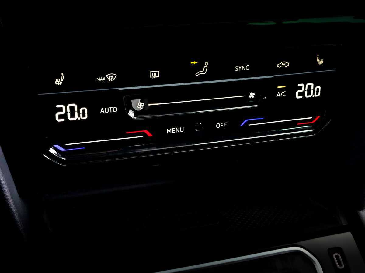 Volkswagen Passat 2021 года с пробегом. Фото: #26