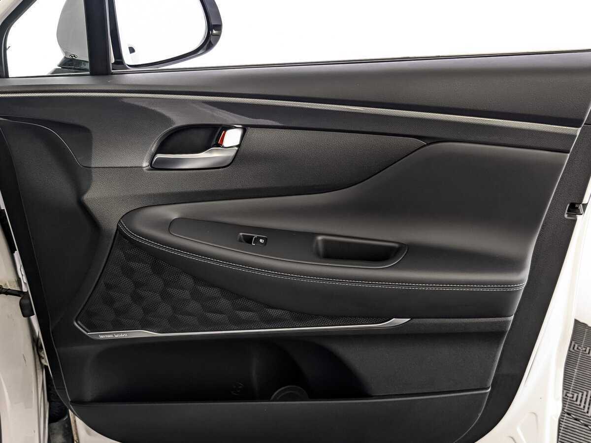 Hyundai Santa Fe 2021 года с пробегом. Фото: #24