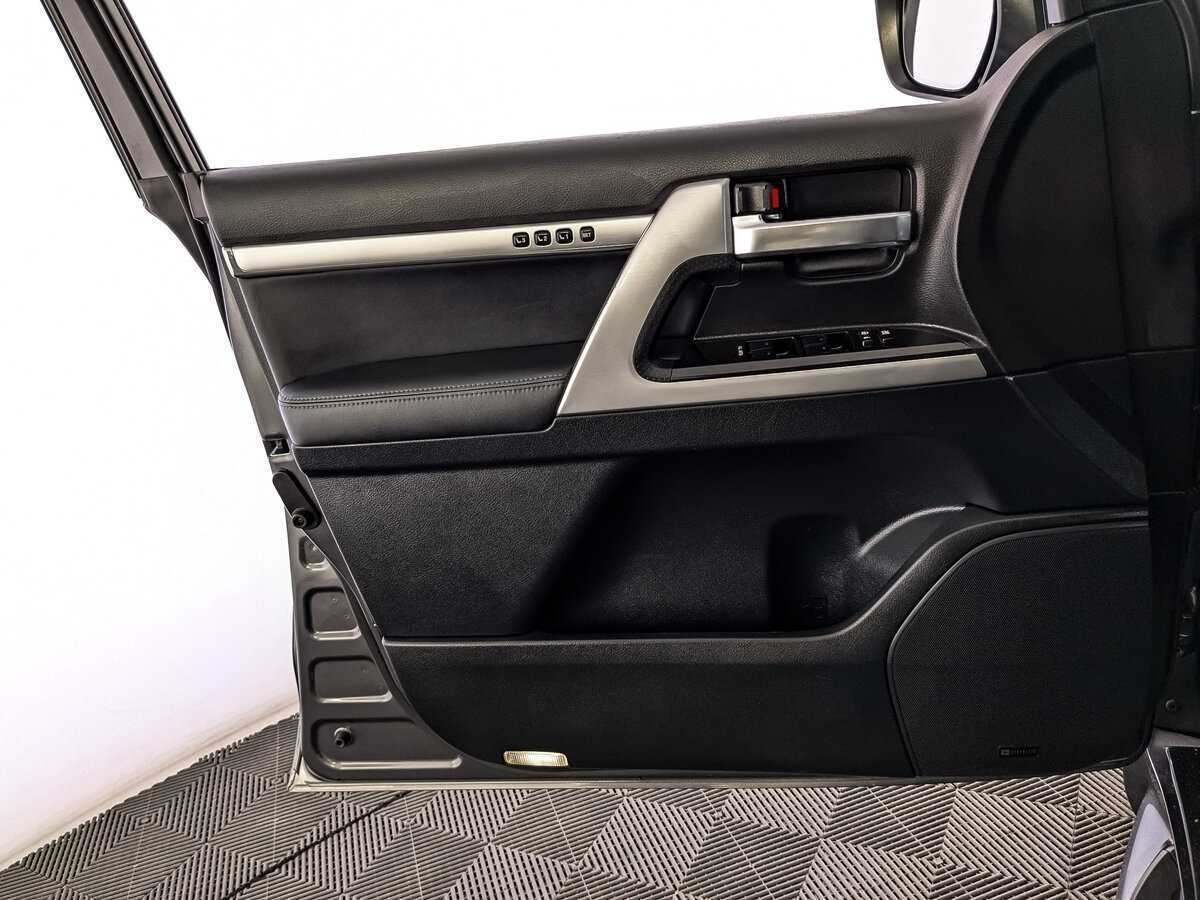 Toyota Land Cruiser 2019 года с пробегом. Фото: #16