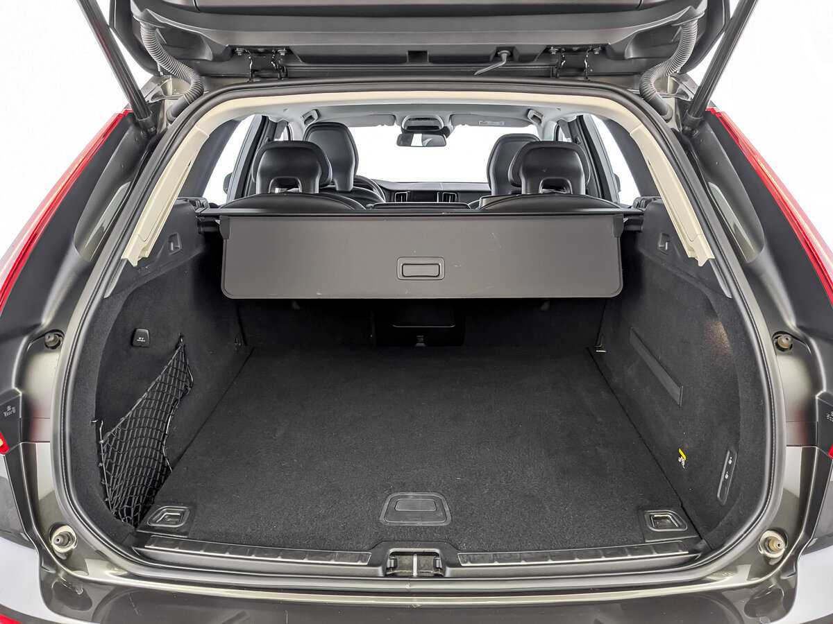 Volvo XC60 2019 года с пробегом. Фото: #9