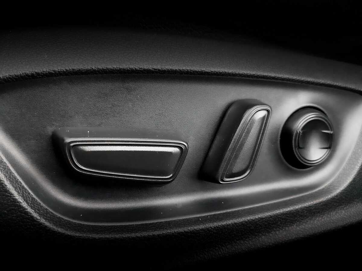 Toyota Camry 2019 года с пробегом. Фото: #20