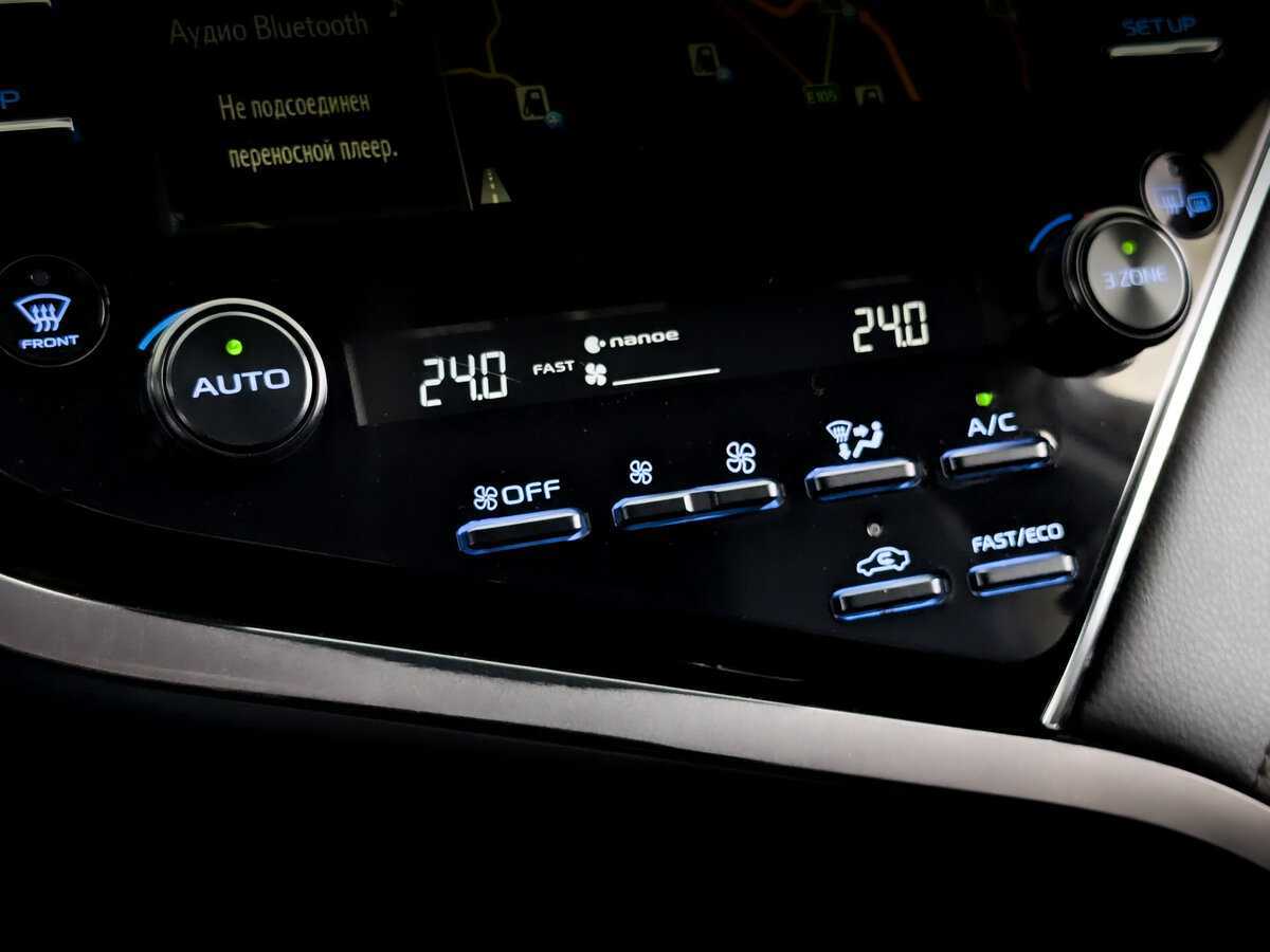 Toyota Camry 2019 года с пробегом. Фото: #25