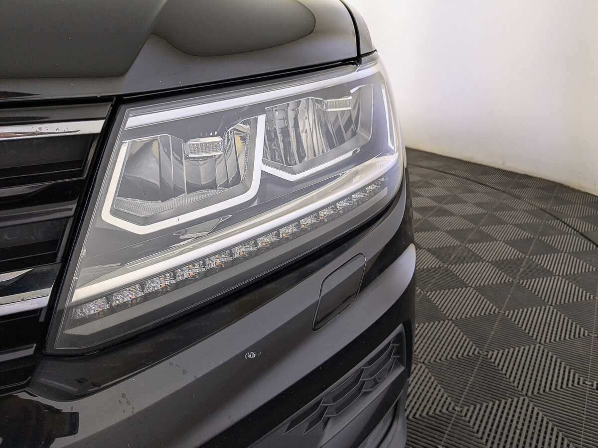 Volkswagen Tiguan 2018 года с пробегом. Фото: #10