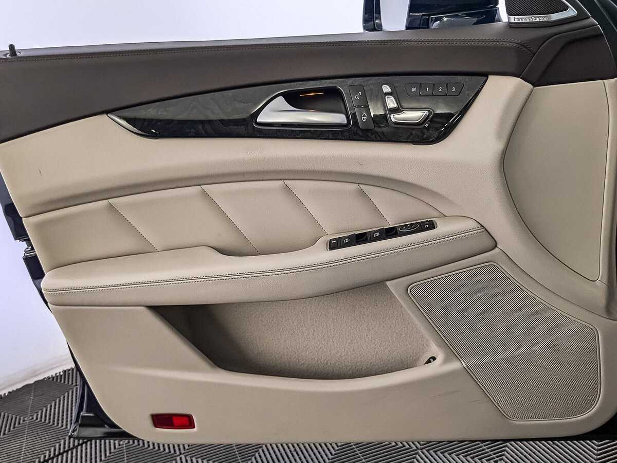 Mercedes-Benz CLS 2015 года с пробегом. Фото: #18