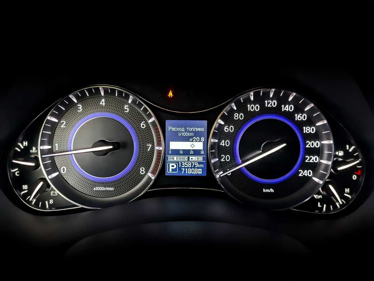 Infiniti QX80 2017 года с пробегом. Фото: #12