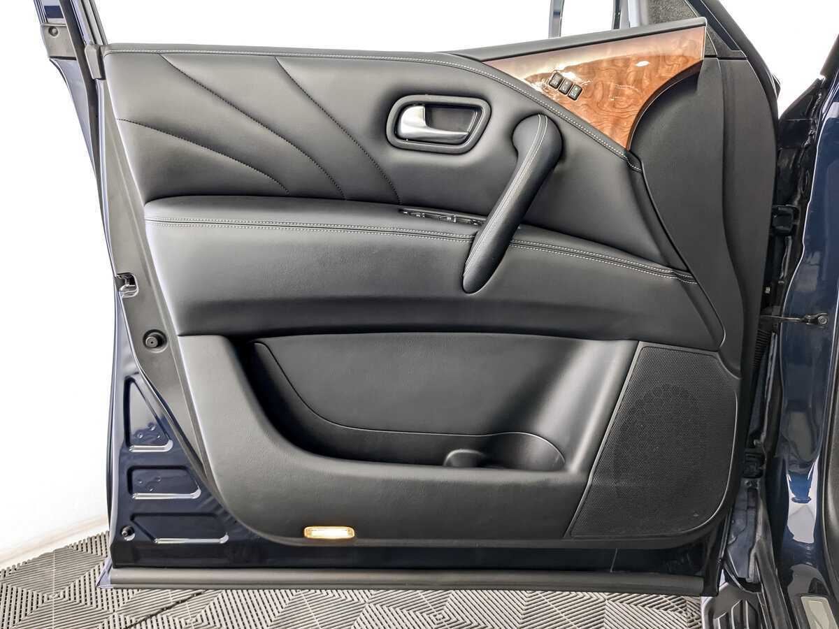 Infiniti QX80 2017 года с пробегом. Фото: #18