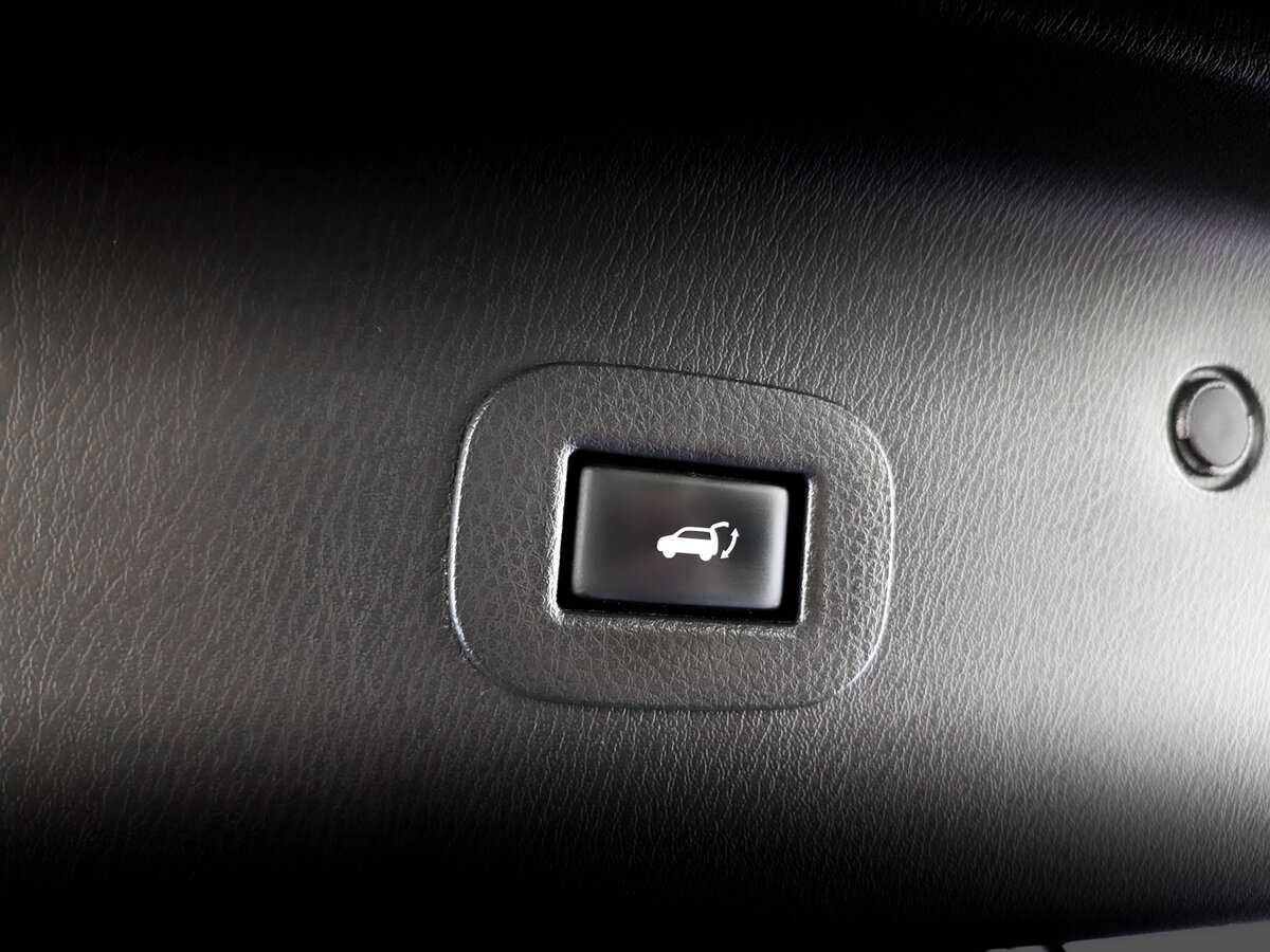 Infiniti QX80 2017 года с пробегом. Фото: #25