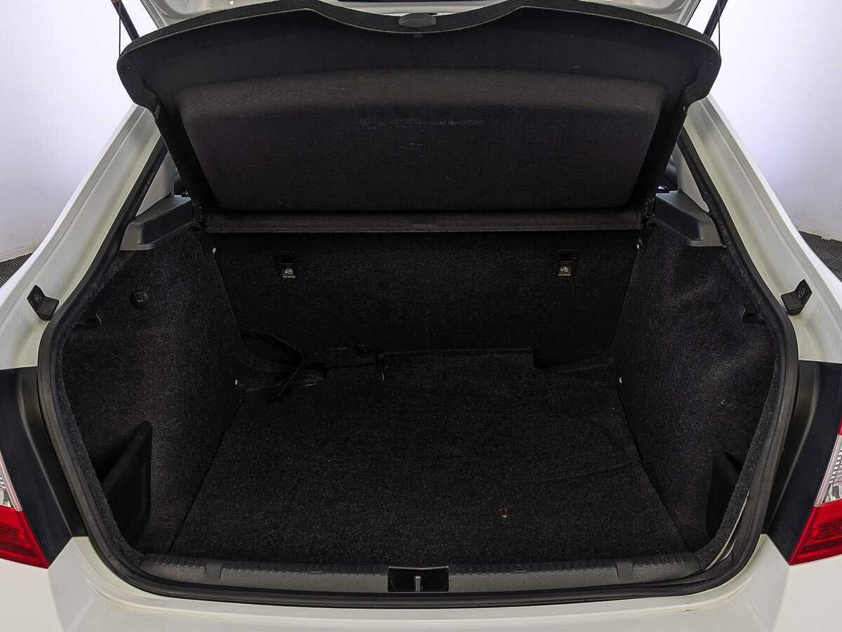 Б/У Шкода Рапид 2017 года. Фото: #9