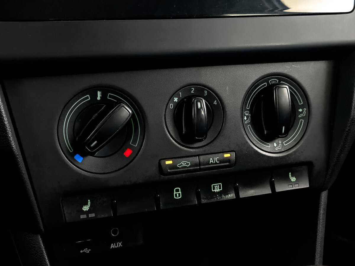 Б/У Шкода Рапид 2017 года. Фото: #19