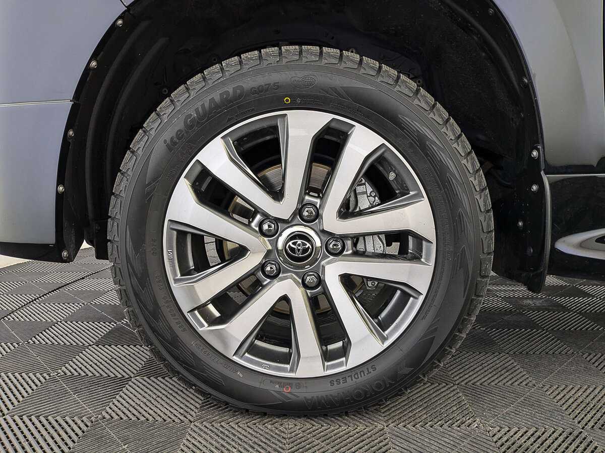 Toyota Land Cruiser 2016 года с пробегом. Фото: #11