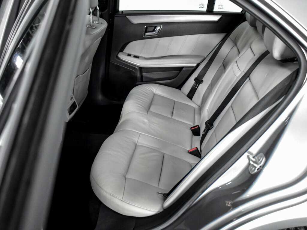 Mercedes-Benz E-Класс 2010 года с пробегом. Фото: #7