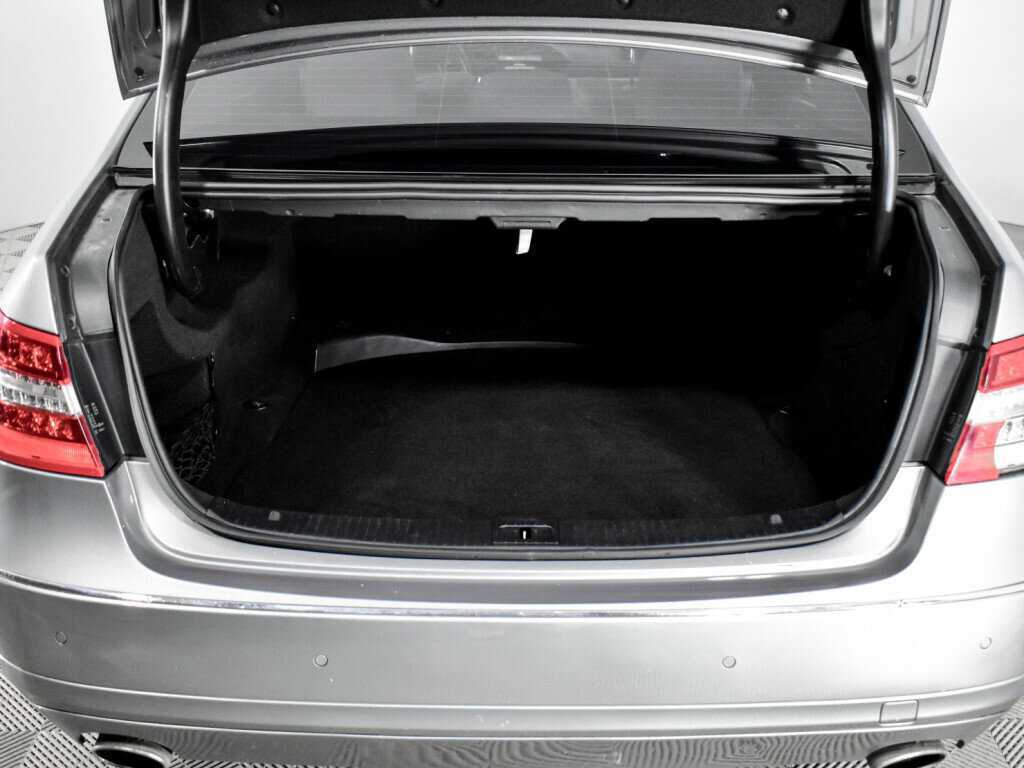 Mercedes-Benz E-Класс 2010 года с пробегом. Фото: #15