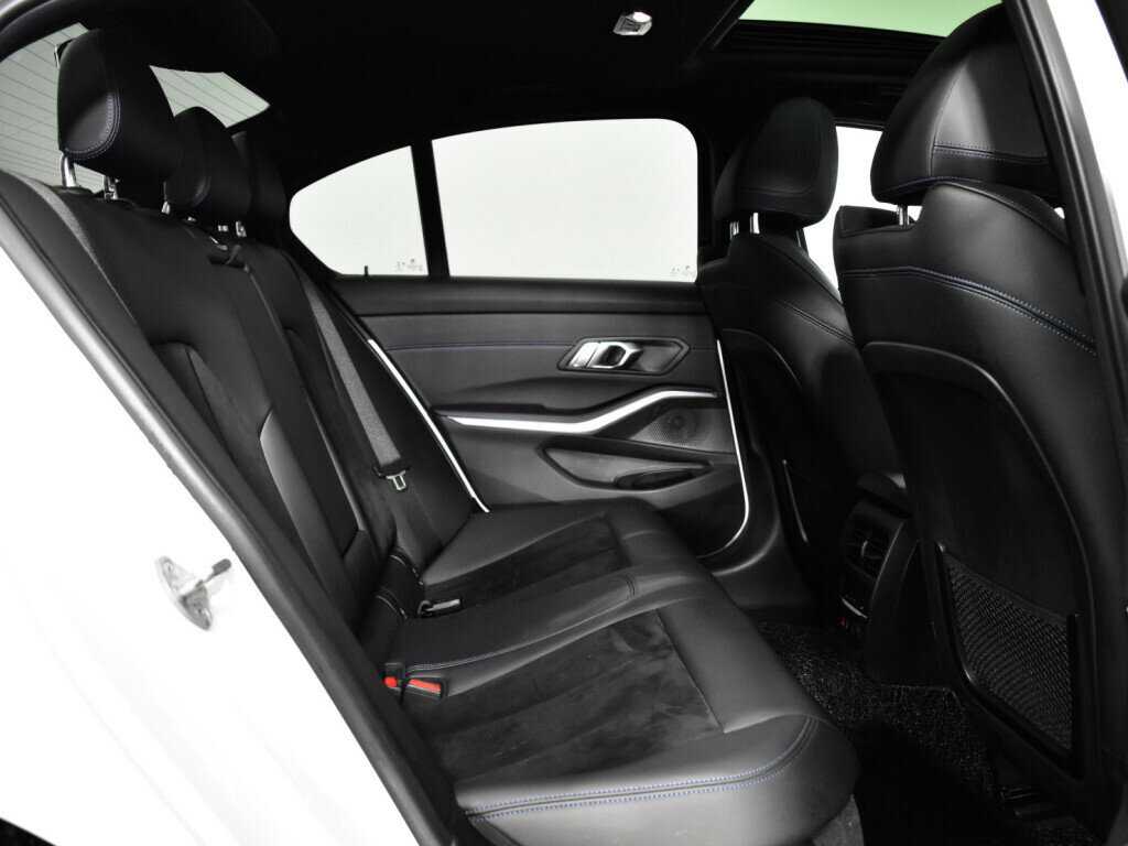 BMW 3 серии 2021 года с пробегом. Фото: #9