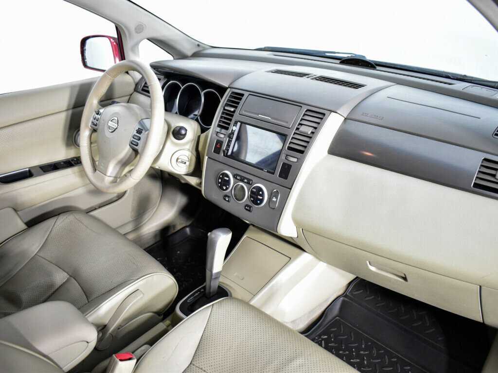 Nissan Tiida 2008 года с пробегом. Фото: #10