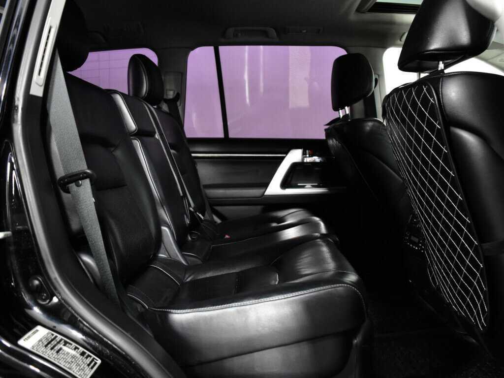 Toyota Land Cruiser 2013 года с пробегом. Фото: #9